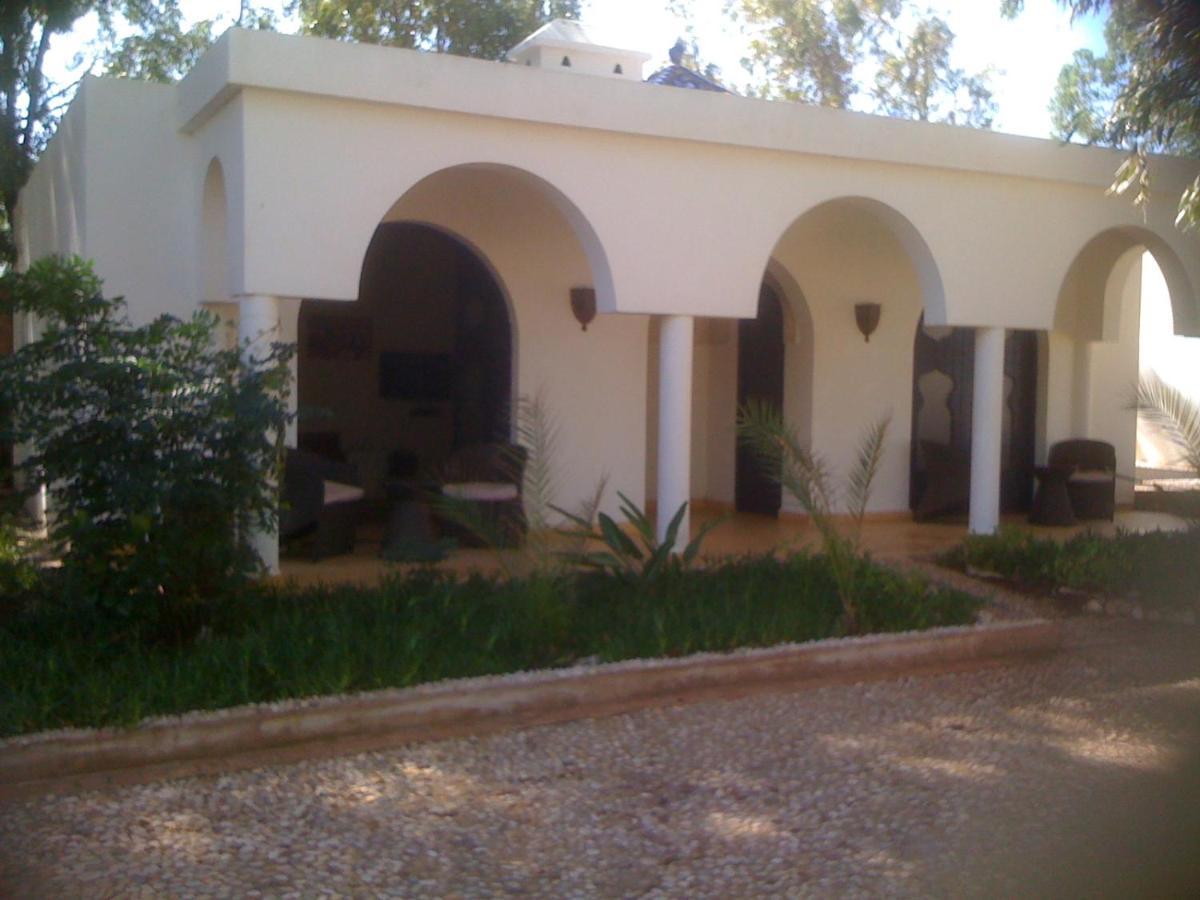 Villa Amaryllis Al Ghar Exteriör bild