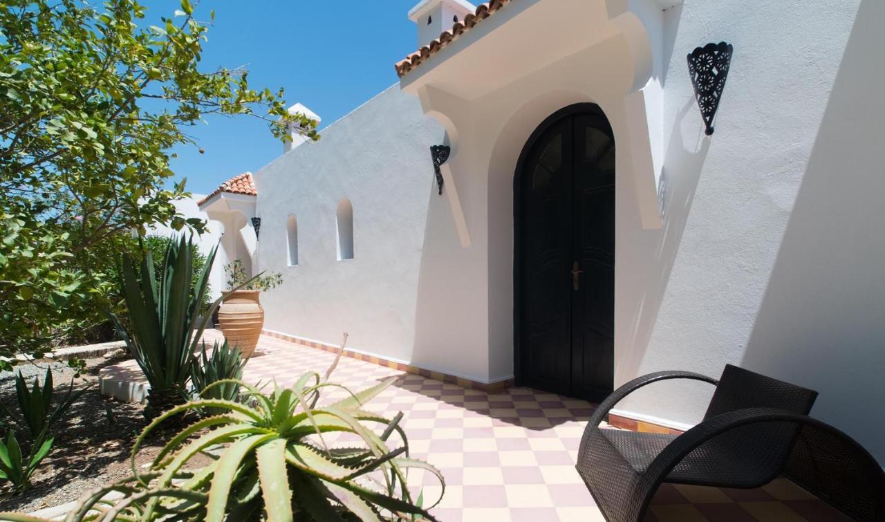 Villa Amaryllis Al Ghar Exteriör bild